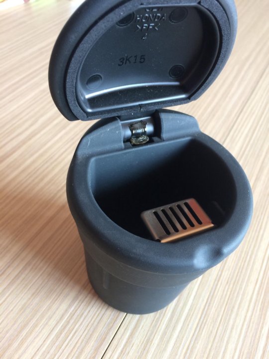 Пепельница хонда срв 3. Пепельница хонда. Пепельница хонда. 77700-st3-g00za подстаканник honda civic 6. Пепельница honda cr-v.