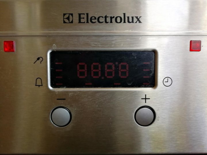 Духовой шкаф electrolux eob32000x