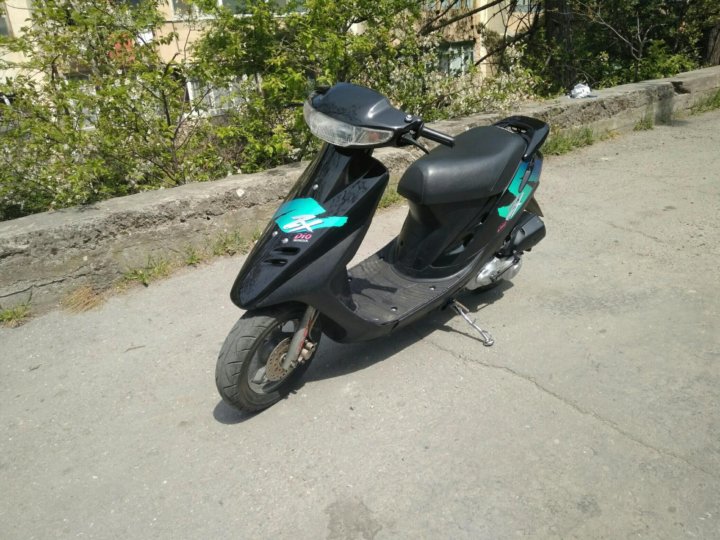 Honda dio 28 zx. Мопед Honda Dio 28. Honda Dio af28 ZX. Скутер Хонда дио 28 ZX. Honda Dio 28 графитовый.