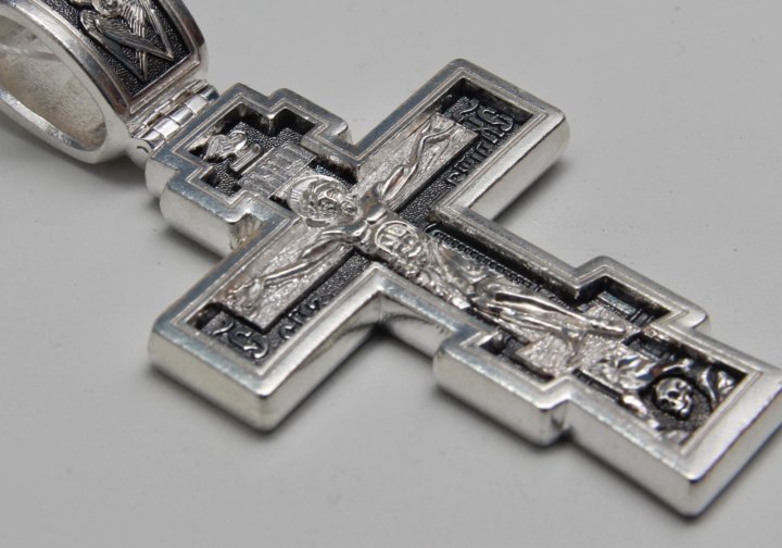 Крест из платины пп-268-00. Крест православный 15 грамм. Серебряный крест с эмалью. Озон кресты. Крест с озона.