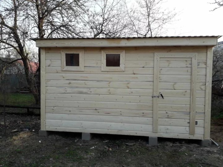 Дощатый сарай в управление
