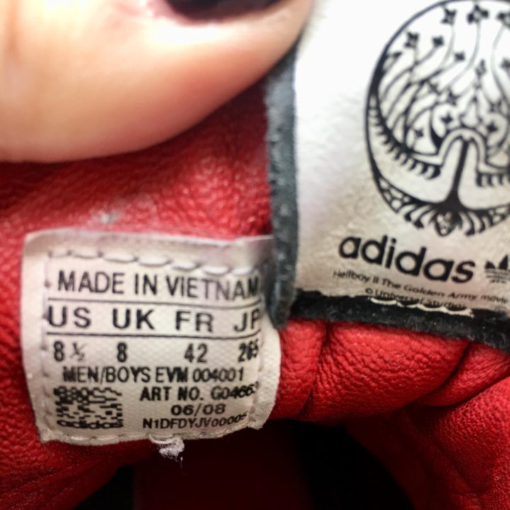 Кроссовки adidas Originals X hellboy 2 – купить в Москве, цена 1 500 руб.,  продано 15 октября 2019 – Обувь