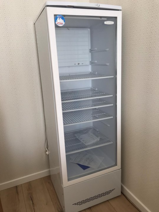 Холодильник витрина бирюса. Бирюса 310 белый. Шкаф-витрина Бирюса 310 белый. Ветрина холодильная ".Бирюса-290. Холодильник Бирюса 310.