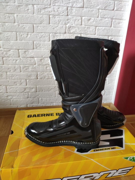 Gaerne sg-10 supermotard. Мотоботы гаерне фастбэк. Gaerne fastback enduro. Gaerne fastback endurance. Мотоботы gaerne fastback endurance enduro black brown 42.