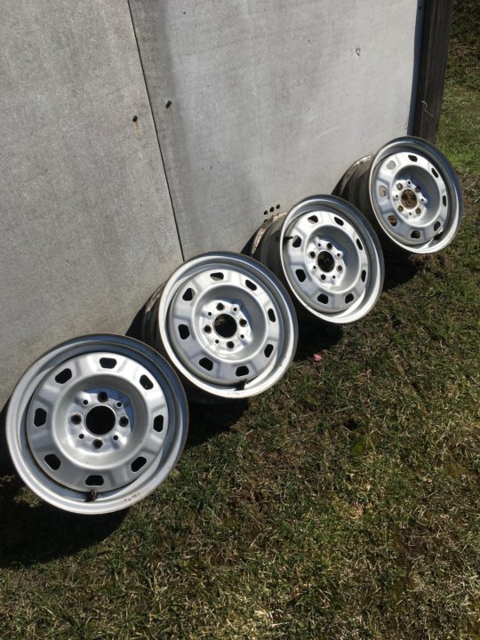 Бу диски жигули. Штампованные диски на жигули. Диск 13*5 газ 4*98 ет29 ваз-2103-07. Колесо в сборе r13. Топ дисков на жигули.