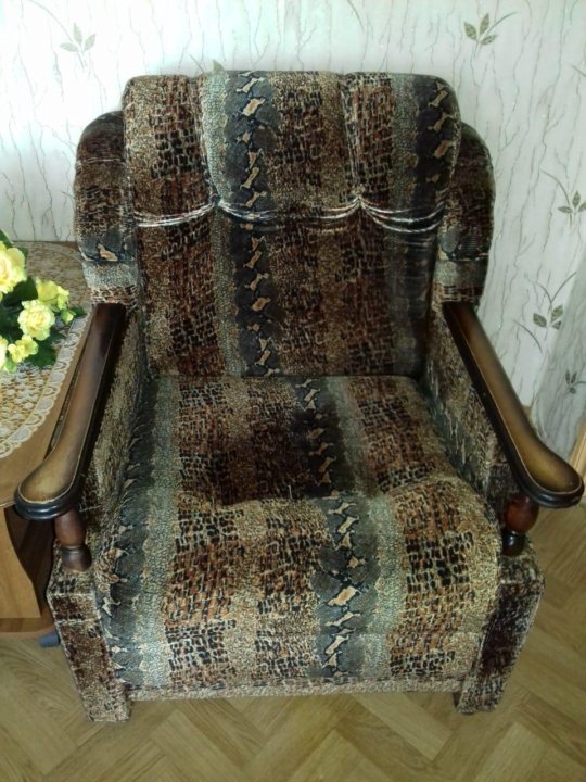 Кресла б/у. Авито орёл мебель кресло. Кресло авито томск. Юла кресло кровать даром. Кресло томск.