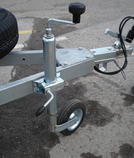 Держатель запасного колеса мзса 3105. Третье колесо для прицепа мзса. Подкатное колесо для прицепа мзса. Колесо дышла прицепа. 244538.