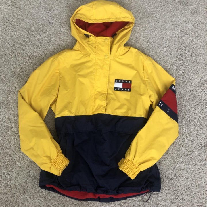 Анорак хилфигер. Анорак Tommy Hilfiger. Анорак Томми Хилфигер желтый. Анорак Tommy Hilfiger 2017. Анорак Tommy Hilfiger Jeans желтый.