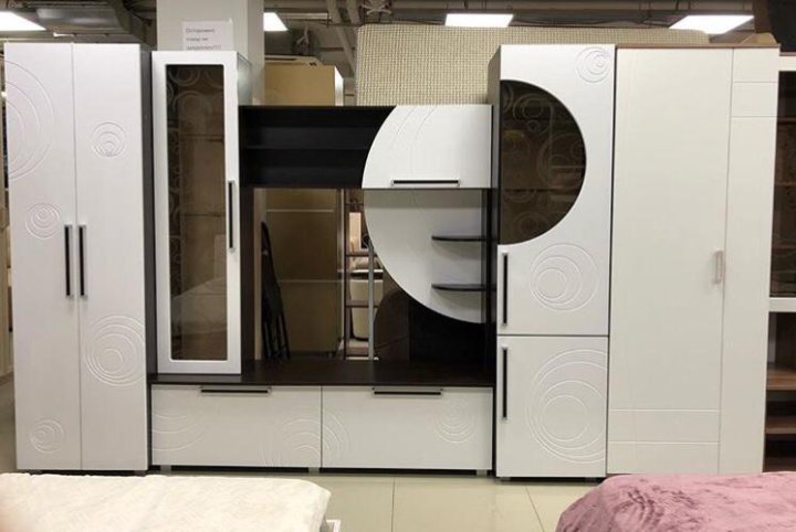 гостиная экспо 2 ввр. выставочные стенды пмэф 2021. стенка экспо 2 белый глянец. экспо 2. гостиная экспо-2 (мдф с фрезеровкой) (дуб венге/белый глянец),.