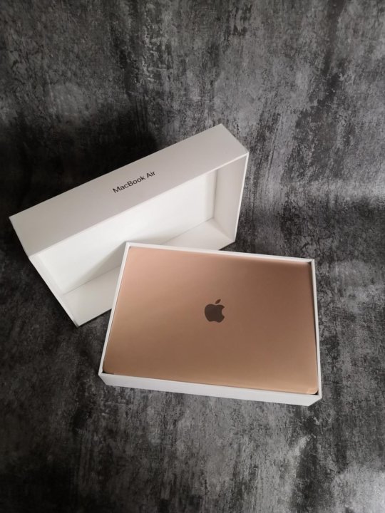 Macbook m1 256. MACBOOK Air 13 Gold. Макбук Air 13 золотой. MACBOOK Air 13 m1 Gold. Золотой макбук Эйр 2020.