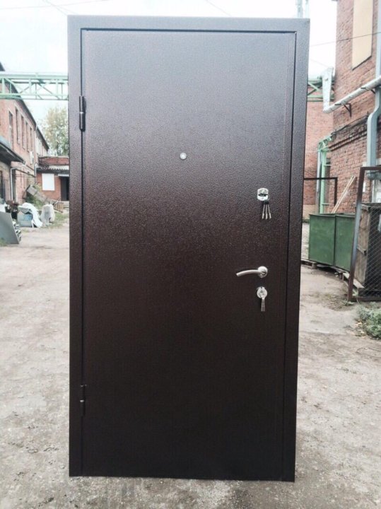 железные двери б. двери железные входные б/у. дверь входная внутреннего открывания правая. железная дверь внутреннего открывания. карттелли на железные входные двери.