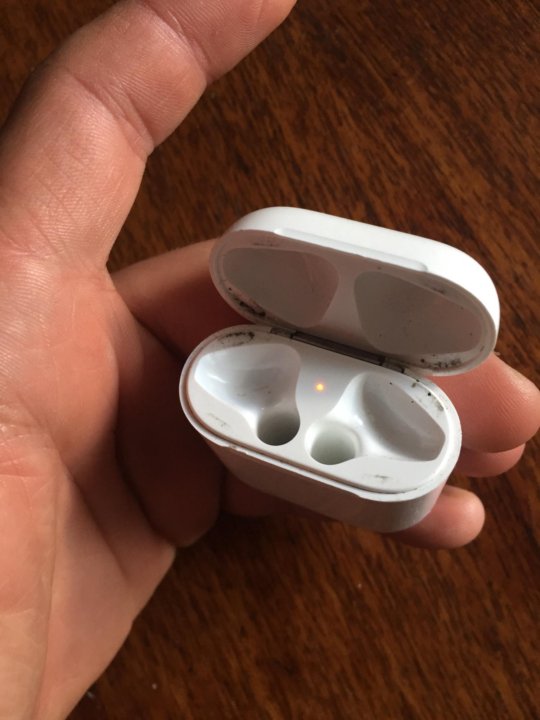 Оригинальный кейс airpods. Earpods 3 коробка кейс. AIRPODS Pro x2 под крышкой. AIRPODS 3 Champion Case. Кейс от наушников Earpods Pro.