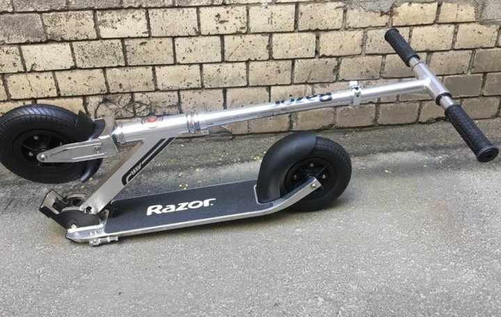 Razor a5 air black