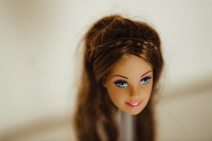 Кукла нищенка. Куклы барби принцесса и нищенка. barbie pretty hearts.