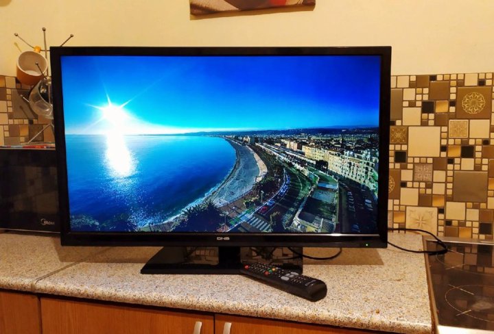 Телевизор 102 диагональ. Телевизор DNS m20am8 20". Телевизор DNS m32dm8 32". Монитор Qmax Vision 32k600h.