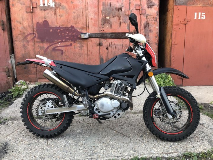 BM motard 250 пластик