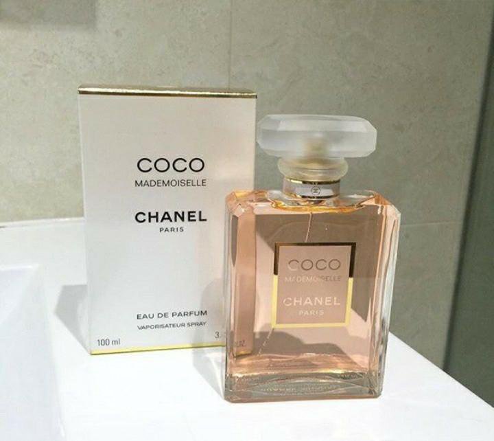 Chanel парфюмерная вода coco mademoiselle отзывы. Сосо Chanel фото. Сосо мадемуазель фото. Сосо Шанель made туалетная вода. Chanel Сосо Mademoiselle Toilet.