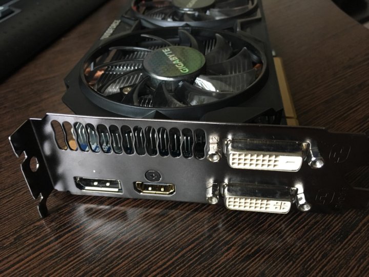 Видеокарта gtx 660. GTX 660. Видеокарта GTX 660 раз ьемы. GTX 660 Порты. 2650 GTX видеокарта.