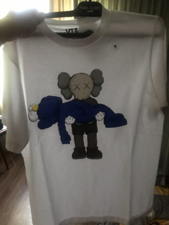Uniqlo X Kaws Futbolki Kupit V Moskve Cena 2 000 Rub Prodano 27 Iyunya 2019 Futbolki I Polo