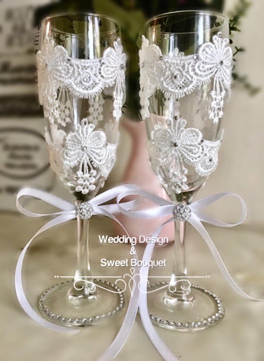 Свадебные бокалы с кружевом цвета Айвори