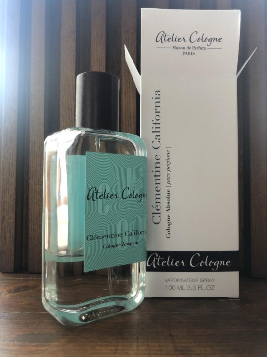 Atelier cologne одеколон clementine california. Клементин Калифорния. Clementine California 62 мл. Клементин Калифорния золотое яблоко. Ательер Колоньо духи синяя коробка.