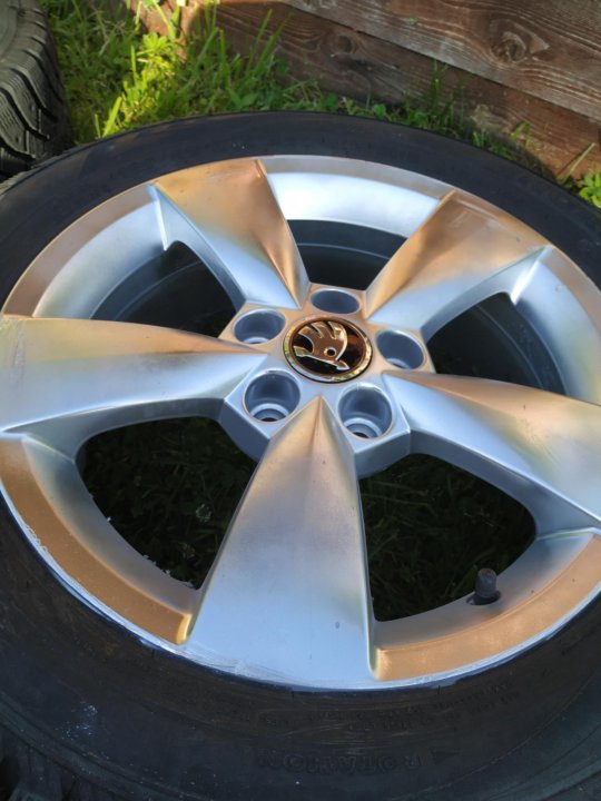 Диски на рапид 15. Диски на шкоду рапид r15. Диски литые школа рапид r15. Диски на рапид 15. Колеса r15 skoda rapid.