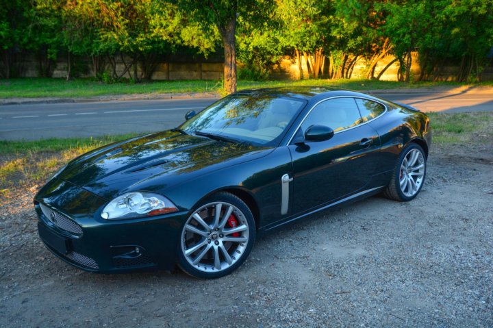 Bowers Wilkins Jaguar XKR