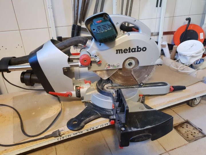 Пила спб. Торцовочная пила Метабо 315 плюс. Metabo KGS 256 Plus. Пила Метабо KGS 315 Plus ремень. . Выключатель hy58 для пилы торцовочной Metabo KGS -315 Plus - 2 шт..