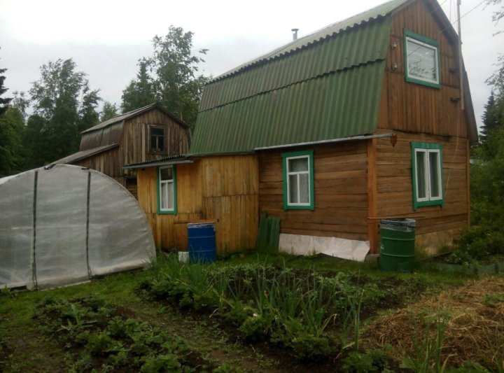 Край дача. Снежница Красноярский край. Посёлок Снежница. Дом в Снежнице. Снежница Красноярский край станция фото здания и сооружения.