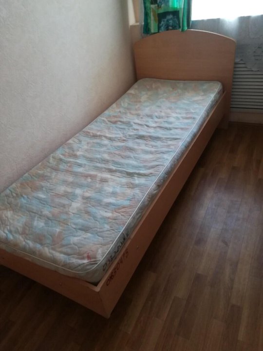 Кровати бу ижевске. Односпальная кровать б/у. Односпальная кровать для балкона. Продаю кровать бу