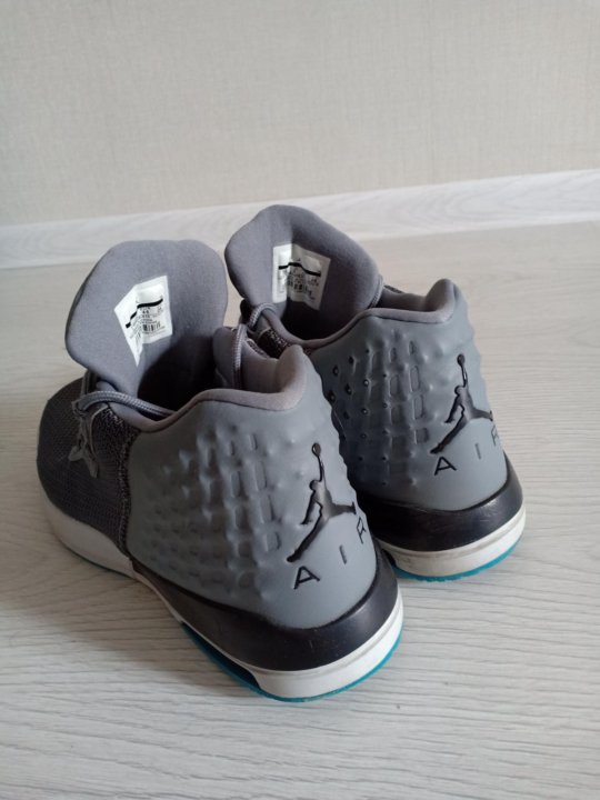 nike jordan street beat