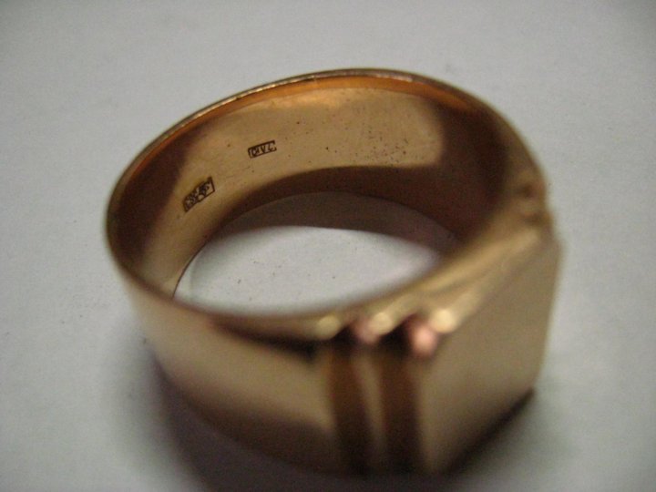 Червонное золото проба 999. Кольцо из Червонного золота. Обручальные кольца из Червонного золота. Кольцо коронка.