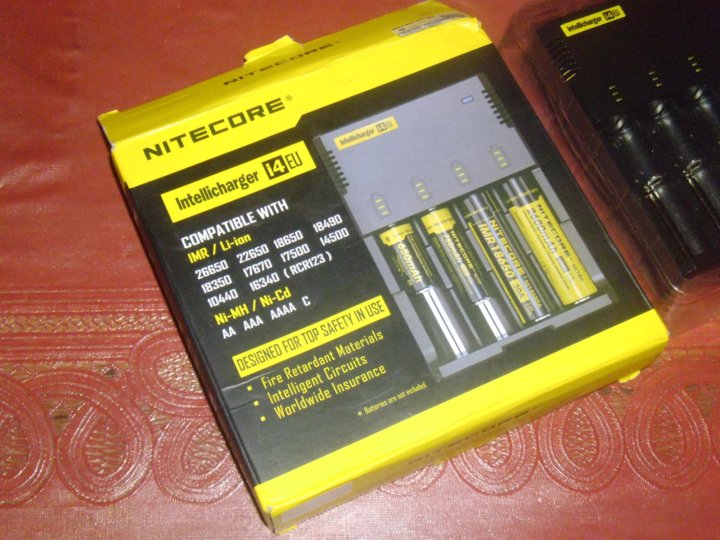 Найт кор. Nitecore SL b02. Зарядка аккумуляторов Nitecore постоянно показывает 4,20 в. Nightcore зарядное устройство i4 наклейка сзади. Все виды АКБ на Найт 80.