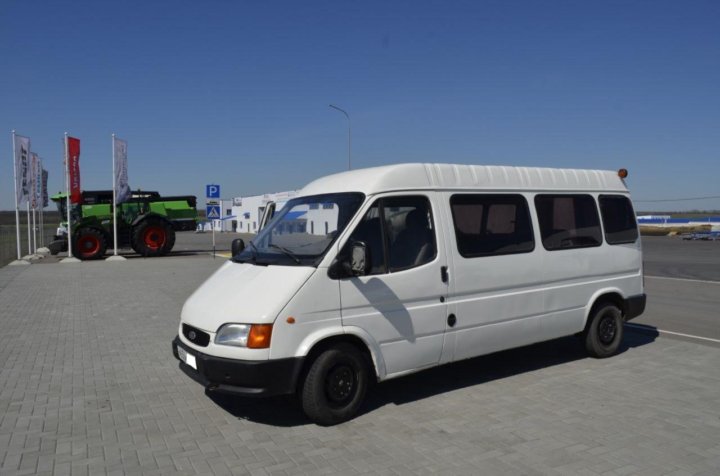 Грузоперевозки новочеркасск. Мерседес-Бенц Спринтер 313 CDI. Mercedes Sprinter 313 CDI 2007. Mercedes Benz 313 CDI Sprinter Size. Спринтер 906 белый.