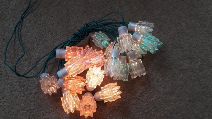 Магический шар. Electricity sparks. Исландский шпат двулучепреломление. Кристалл электричества. Азурит минерал кристалл.