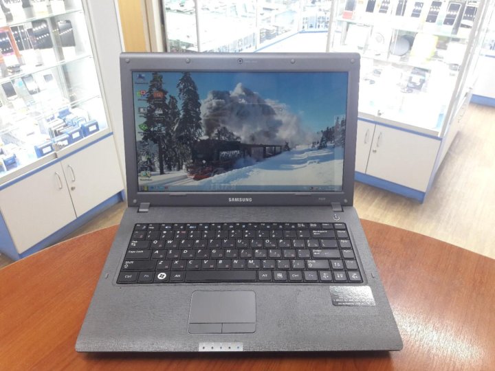 R 428. R 428. Samsung np-r418. Samsung np-r428-da04ru. Самсунг 428 ноутбук.