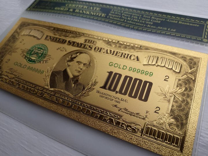 Доллар 23 апреля. 10 000 Долларов. Банкнота 10 000 долларов. 20 Долларов Белиз 1974 банкнота Золотая. Что можно купить на 10000$ в Америке.