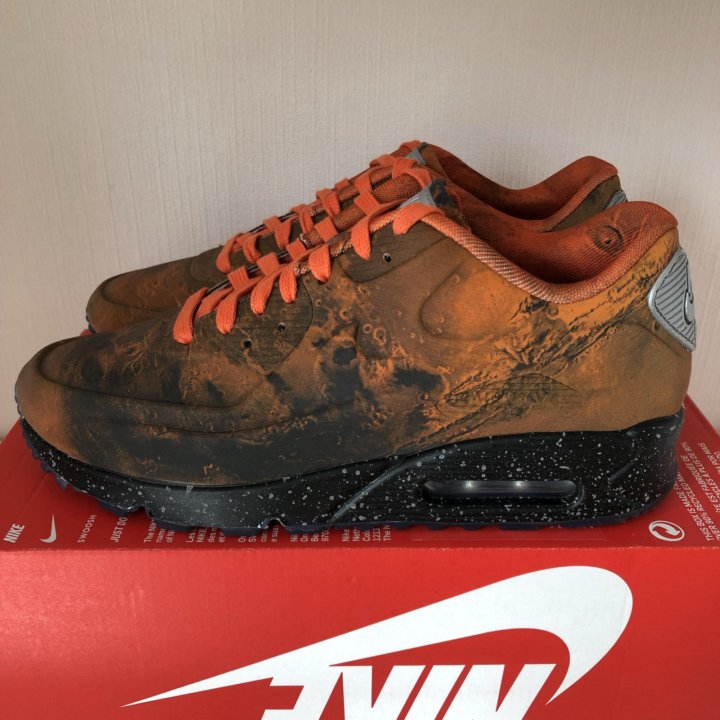 nike air max 1 mars landing