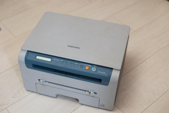 Купить samsung 4220. Принтер самсунг SCX 4220. Лоток для МФУ Samsung SCX-4220. Samsung МФУ лазерный черно-белый SCX. Принтер сканер ксерокс 3 в 1 лазерный черно-белый.