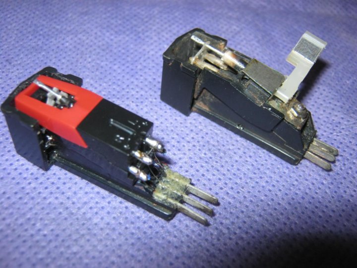 Игла звукоснимателя гзп 310. Пьезо головка. Головка звукоснимателя audio-technica. Пьезоэлектрическая головка гзп-302 стерео. Игла звукоснимателя гзп 311.