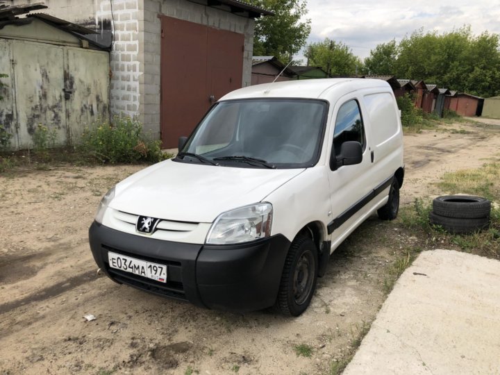 Peugeot partner 2008. Пежо партнер 2008 г. Пежо партнер 2008 г. Багажник на крышу пежо партнер 2008. Пежо партнер 2008 г.
