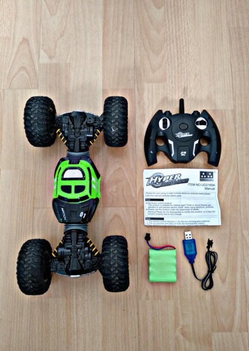 mashinka perevyortysh na pulte upravleniya