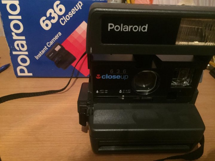 Полароид фотоаппарат из 90х. Фотоаппарат полароид 90х картриджи. Фотоаппарат полароид 90 годов. Полароид фотоаппарат из 90х. Polaroid 90.