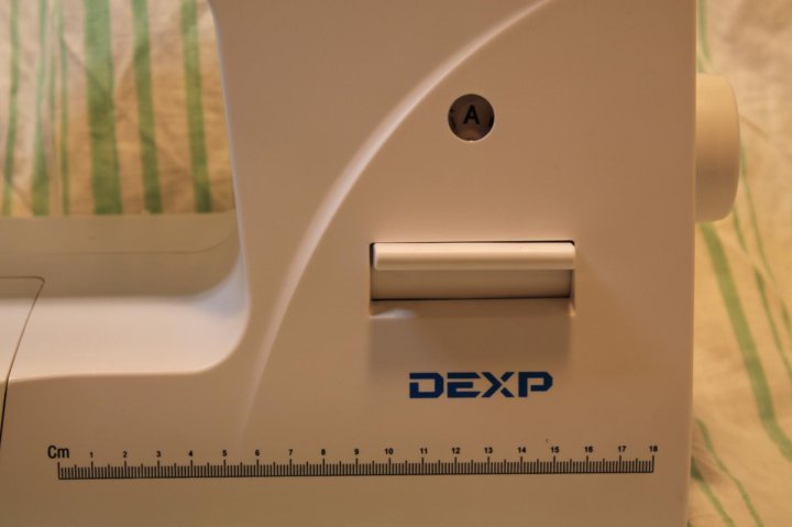 Машинка dexp sm 3500w. Швейная машина DEXP SM-3500w. DEXP SM-3500w разборка. Швейная машинка DEXP SM 1200 сертификат соответствия. Образец строчки оверлок на машинке DEXP SM-3500w.