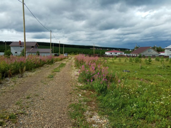 Погода поселок бобровский свердловская область сысертский. Бобровский поселок. Бобровский поселок Екатеринбург. Поселок Бобровский Свердловская область. Пос. Бобровский, ул. Лесная, 2.