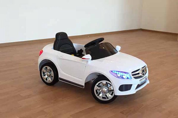 Электромобиль детский в самаре. Мерседес электромобиль детский GLA class. Электромобиль белый Мерседес. Детский электромобиль Мерседес белый. Мерседес электромобиль кабриолет.