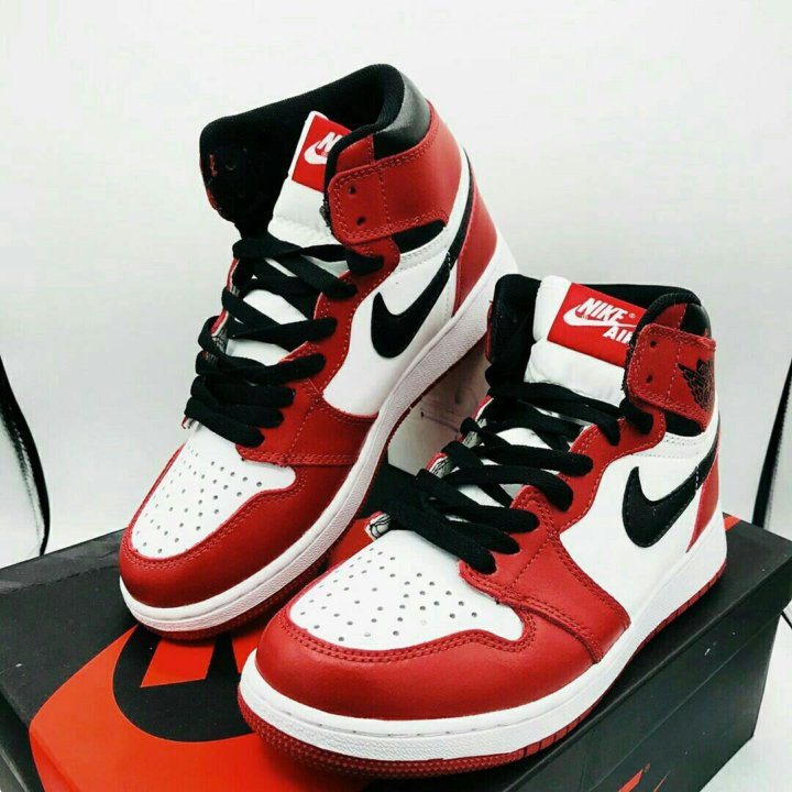 Сколько стоит кроссовки nike. Nike Air Jordan 1 Retro White Black Red. Nike Air Jordan 1 Retro White Black. Nike Air Jordan 1 White Black Red. Nike Air Jordan 1 Red.