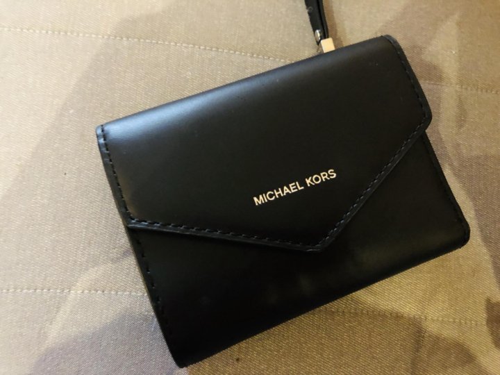 Новый кошелёк оригинал Michael Kors.