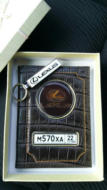 oblozhka dlya avtodokumentov s gos