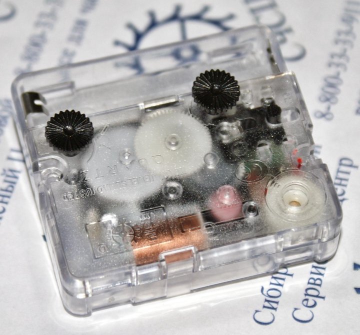 Механизм часов будильника. Будильник разобранный. Будильник внутри механический. Часовой механизм для кварцевого будильника 3699n. Часовой механизм для кварцевого будильника 3699n.